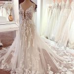 Graceful Spaghetti-Straps Lace Wedding Dress with Sleeveless Bridal Gowns