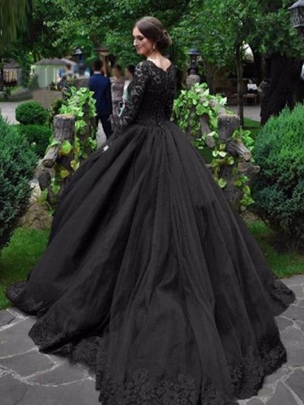 Gorgeous Gothic Vintage Bridal Gown with Princess Silhouette Long Sleeves and Lace Taffeta