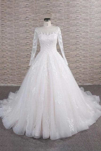 Graceful A-Line Wedding Dress with Appliques and Long Sleeves