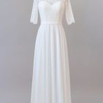 Chic Lace Chiffon Floor-Length Wedding Dress with Graceful Details