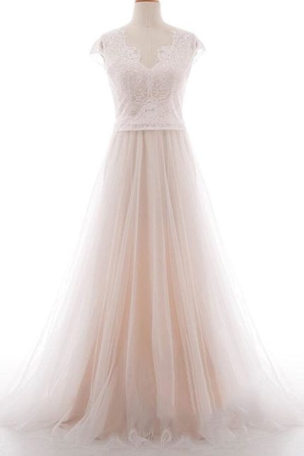 Elegant A-Line Wedding Dress with V-Neckline Lace and Tulle
