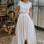 Exquisite Two-Piece Satin Lace Wedding Dress with Sleeves and High-Low Hem