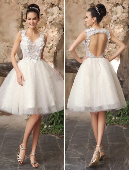 Stunning Backless Ivory Wedding Dress with Lace Applique Tulle and Sequins