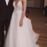 Beautiful Beach Wedding Dress with Spaghetti Straps Tulle and Ivory Lace Applique