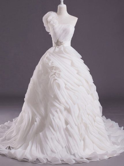 Romantic One-Shoulder Ivory Ball Gown Wedding Dress with Flower Embellishments and Court Train
