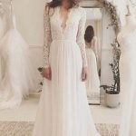 Stunning Mermaid Backless Wedding Bridal Dress with Spaghetti Straps and Court Train Ivory Lace Tulle