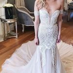 Graceful Jewel Neck Ruffled Flowers Bedaings Wedding Dress with Long Sleeves Ivory