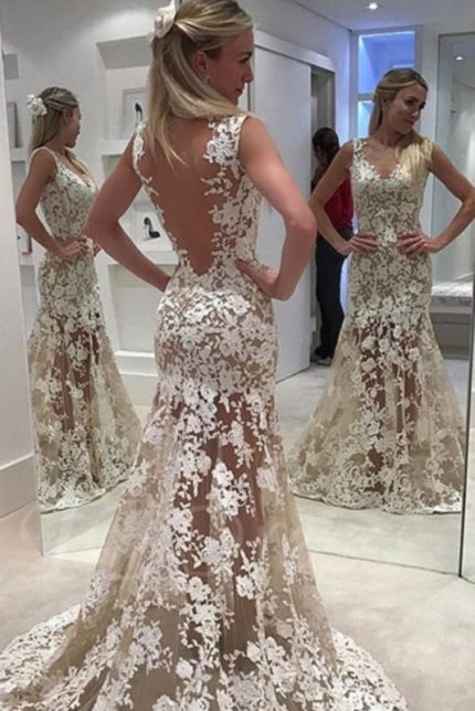 Sheer Back Trumpet/Mermaid Lace Tulle Wedding Dress with Jewel Neck and Long Sleeves Ivory