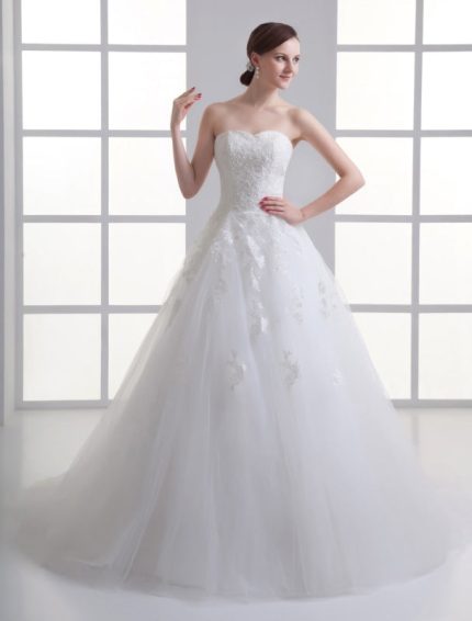 Beading Net Wedding Dress with Sweetheart Neckline and Strapless Design Ivory