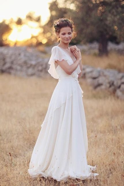 Unique Cap Sleeves Beach Wedding Dress with V-Neckline and Chiffon Ivory