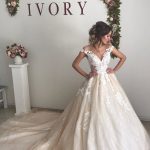 Princess Ball Gown Wedding Dress with V-Neck and Off-the-Shoulder Sleeves Ivory