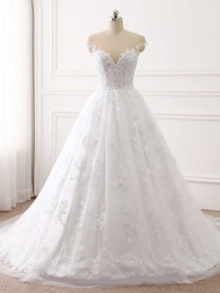 Ball Gown Wedding Dresses with Lace Appliques