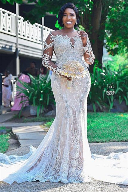 Plus Size Bridal Dresses with Mermaid Silhouette and Long SleevesLace Appliques