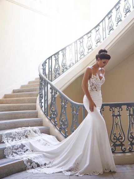 Mermaid Wedding Dresses with Sweetheart Neckline and TrainLace