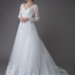 V Neck Long Sleeve Backless Princess Bridal DressLace