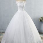 Latest Appliques Tulle A-Line Wedding Dress with V-Neckline and Lace-Up Back