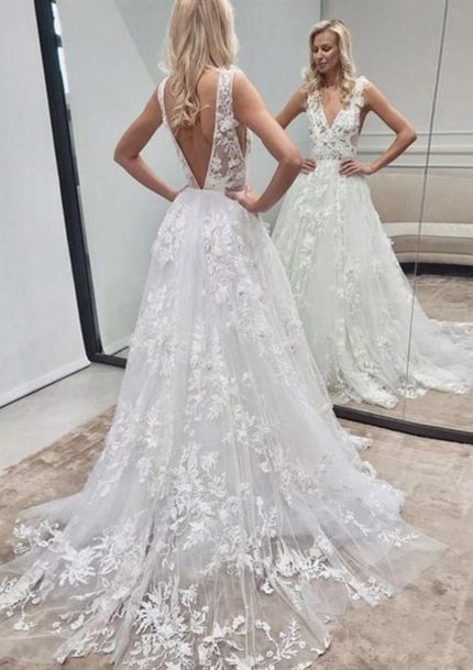 Sleeveless Chapel Ivory Lace Tulle A-Line Wedding Dress with V-Back