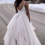 Straps Hi-Low Tulle Ruffles Lace A-Line Wedding Dress with V-Neck