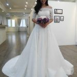 Off-Shoulder Half Sleeve Court Tulle A-Line Wedding Dress with Lace