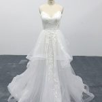 Sweetheart Appliques Spaghetti Strap Tulle Wedding Dress in Long A-Line Style