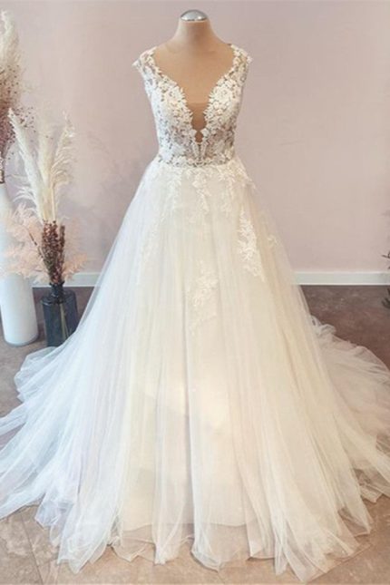 Sweetheart Floral Lace Tulle Wedding Dress in Long A-Line Style