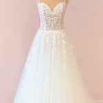 Sweetheart Tulle Appliques Lace Wedding Dress in Long A-Line Style