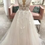 Sweetheart Tulle Wedding Dress With Appliques Lace in Long A-Line Style