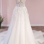 Tulle Backless Appliques Lace Sweetheart Wedding Dress in Long A-Line Style