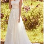 Regular Straps Lace Tulle Wedding Dresses with V Neck in Long A-Line Style