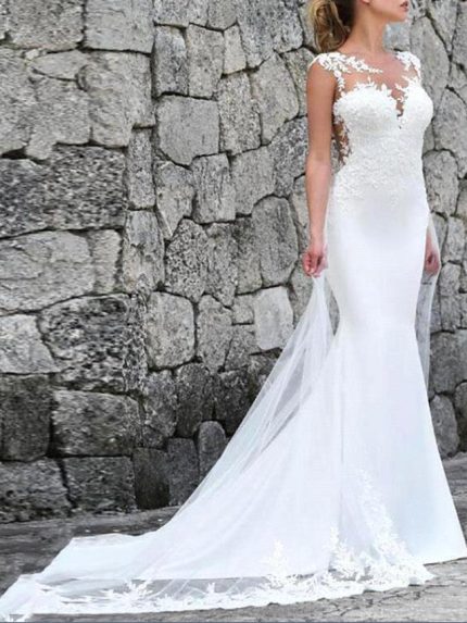 Mermaid Wedding Dress with Jewel Neckline combining Lace Tulle and Chiffon Fabrics