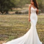 V Neck Satin Lace Mermaid Wedding Dresses with Spaghetti Straps