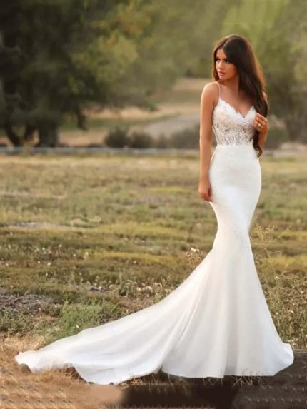 V Neck Satin Lace Mermaid Wedding Dresses with Spaghetti Straps