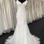 V Neck Lace Mermaid Tulle Wedding Dress