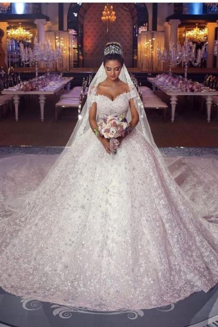 Delicate Off-Shoulder Lace Princess Bridal Dress