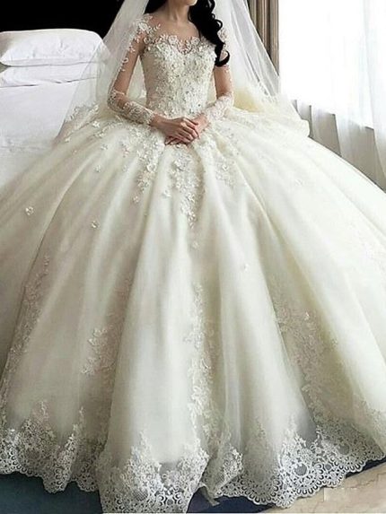 Scoop Neck Court Train Organza A-Line Bridal Dress