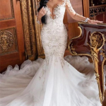 Ball Gown Lace Wedding Dresses with V-Neck Long Sleeves
