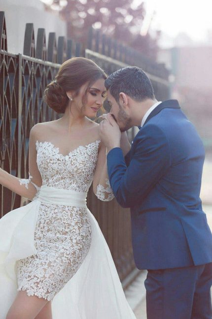 White Lace Tulle Wedding Gown with Long Sleeves
