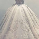 Shiny Crystals Bridal Gowns with Luxurious Ball Gown Wedding Dresses and Flowers