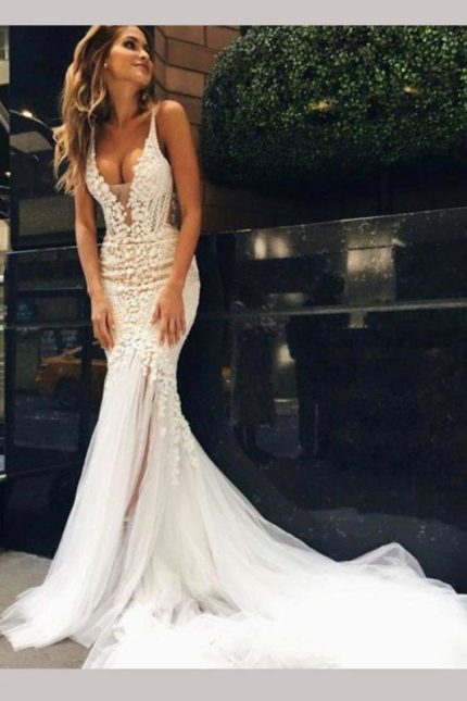 Deep V-Neck Tulle Mermaid Wedding Dress with Luxurious Design