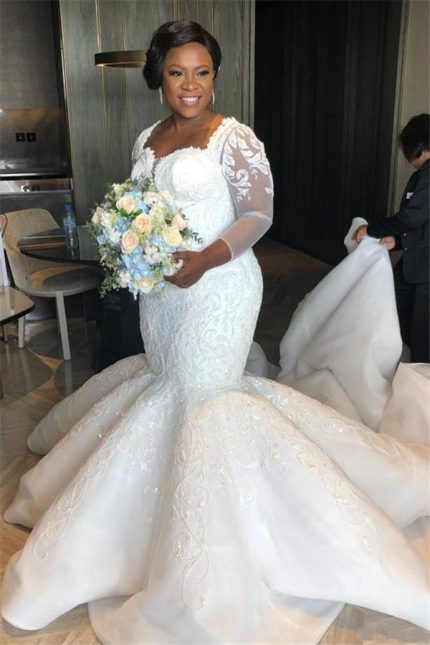 Chapel Train Long Sleeves Bridal Gowns with Luxurious Mermaid Lace Wedding Dresses