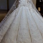 Lace Appliques Beading Sleeveless Ball Gown Wedding Dress with Luxurious Strapless