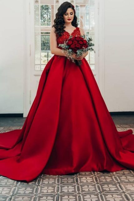 Satin V-neck Wedding Dresses with Lace Luxury Long Princess