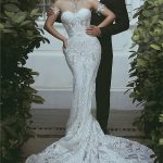 Modern Court Train Sweetheart Bridal Gowns with Sleeve Decorations Mermaid Lace Wedding Dress