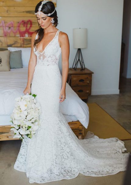 V-Neck Sleeveless Fishtail Lace Court Bridal Wedding Dress Mermaid
