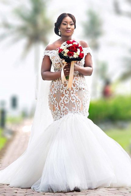 Tulle Applique Wedding Dress with Floor Length Off-the-shoulder Mermaid