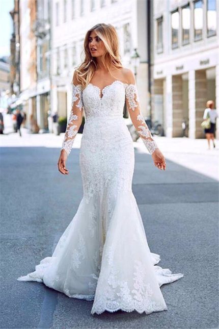 Sweetheart Long Sleeve Chapel Backless Applique Mermaid Wedding Dress Floor Length