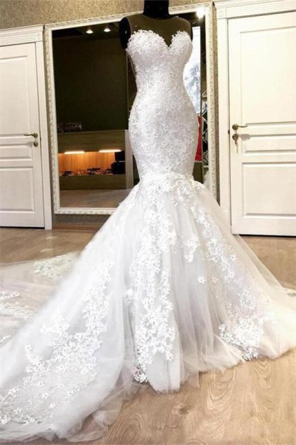 Sweetheart Tulle Crochet Flower Mermaid Wedding Dress with Long Train