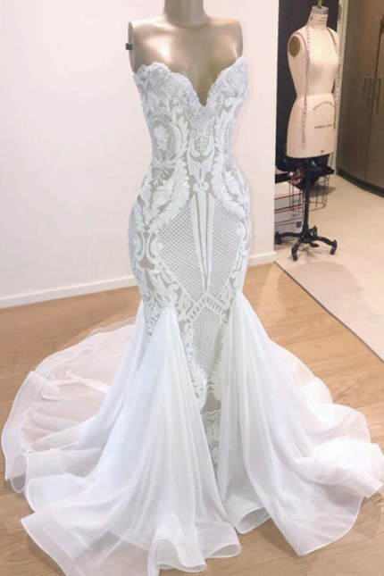 V-neck Sleeveless Tulle Applique Mermaid Wedding Dress Floor Length