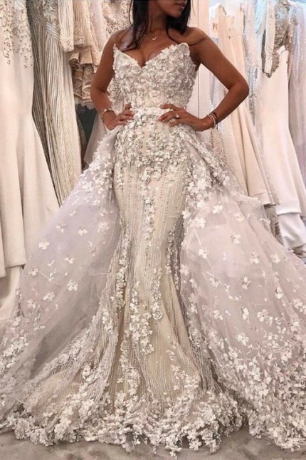 V-neck Mermaid Wedding Dress with Sleeveless Tulle Applique