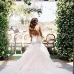 Modern Mermaid Open Back Wedding Dresses New Lace Bridal Gown with Long Train